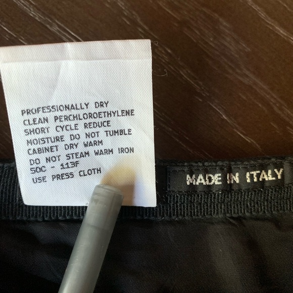 Giorgio Armani women’s black wool skirt made in Italy size Small winter office - Picture 10 of 16